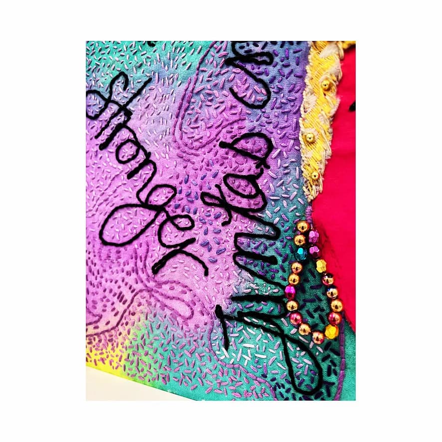 EXPERIMENTELLES STICKEN mit Claudia A. Cruz Entdecke das Sticken neu!