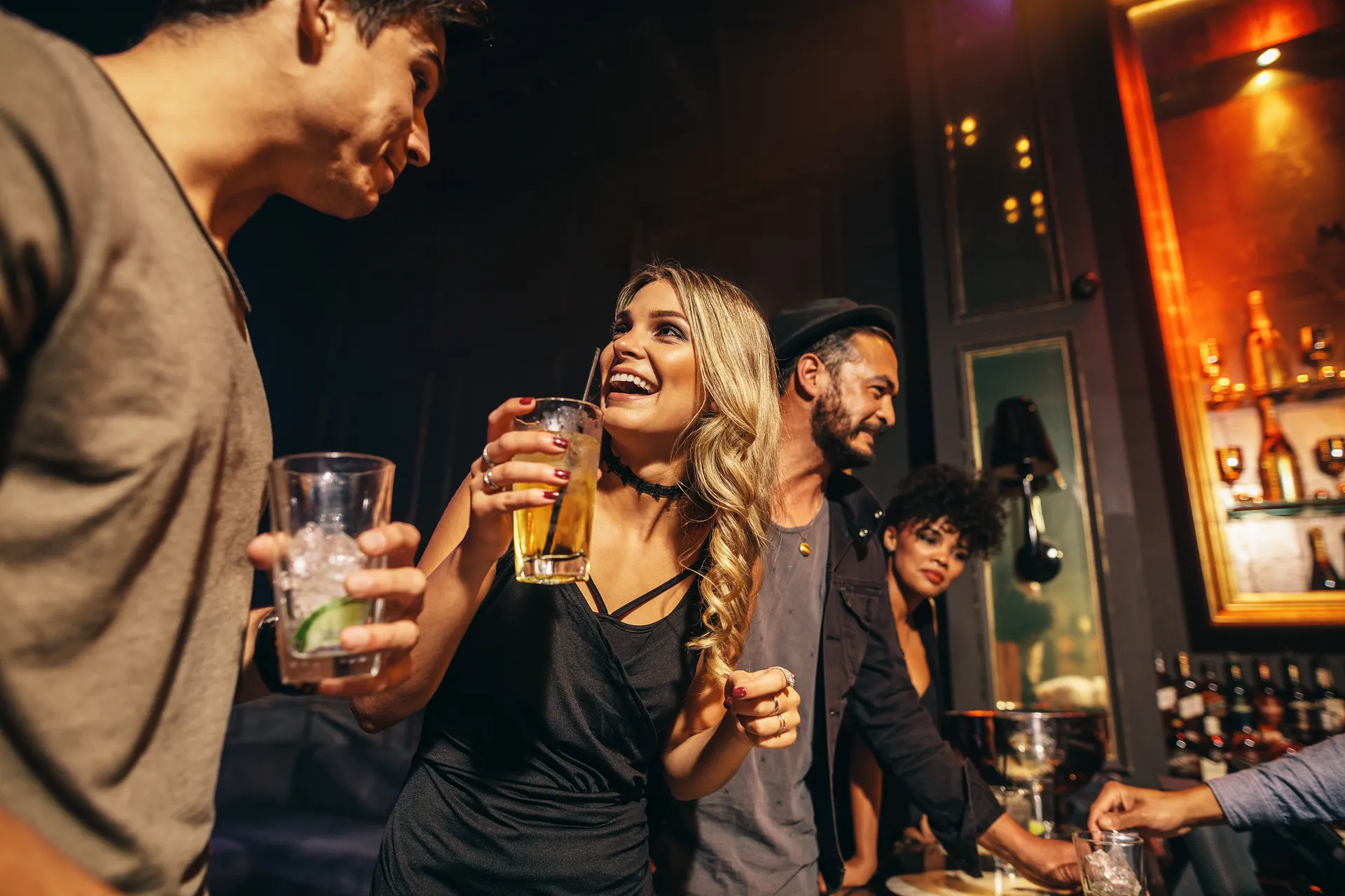 Pitch your Friend by Meet-Date-Connect